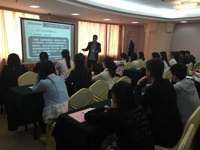 濟(jì)南公名教育咨詢(xún) 以寬敞教室為基石，打造專(zhuān)業(yè)教育咨詢(xún)服務(wù)環(huán)境